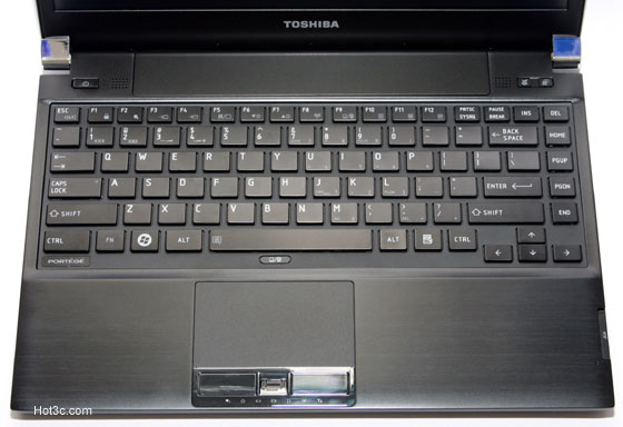 [Toshiba] 極輕極致 Toshiba R830 評測